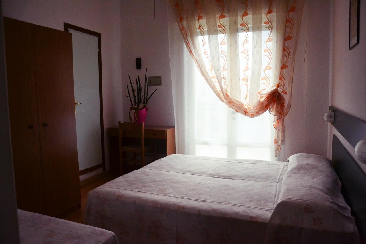 Hotel Rex Лидо ди Йезоло Екстериор снимка
